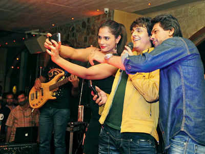 Promotion of Tamanchey's music at The Flying Saucer Café in Delhi