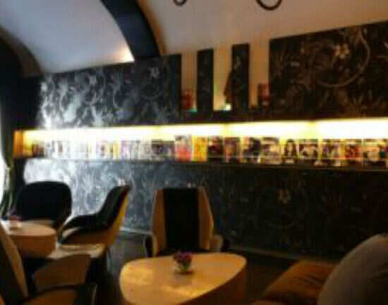 Salotto 42