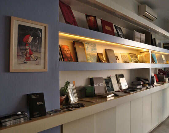 B>Gallery Cafe