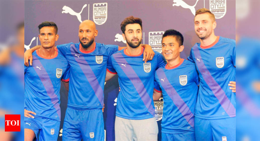 Mumbai city fc deals players