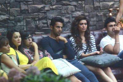 Bigg Boss 8 Day 23: Everything is fair in Love and War