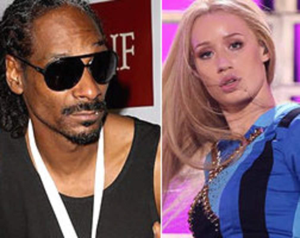 
Iggy Azalea slams Snoop Dogg
