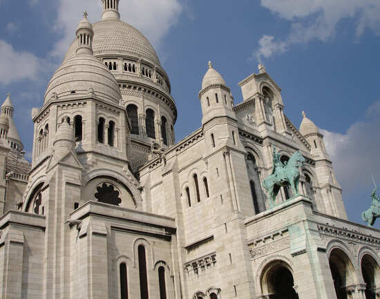 Montmartre and the Sacr&eacute;-Cœur