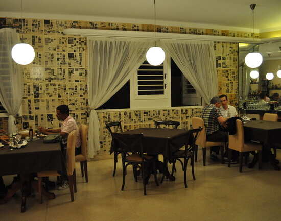 Caf&eacute; Laurent