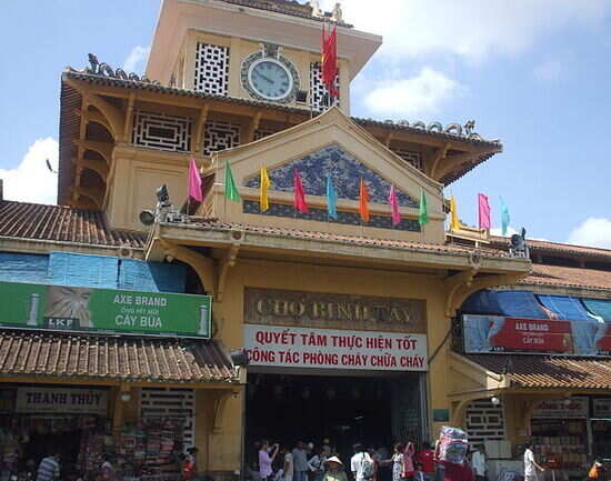 Binh Tay Market