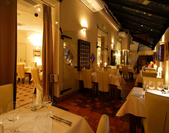 Gr&oacute;dek Restaurant