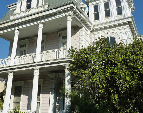Architecture tours in the Garden District