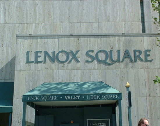 Lenox Square and Phipps Plaza - Atlanta: Get the Detail of Lenox Square and  Phipps Plaza on Times of India Travel