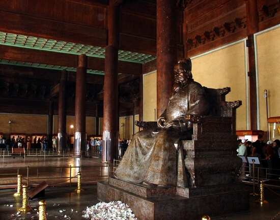Ming Dynasty Tombs 明十三陵