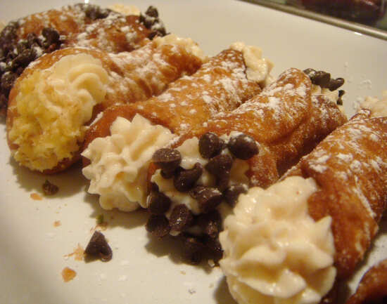 Cannoli Taste Test