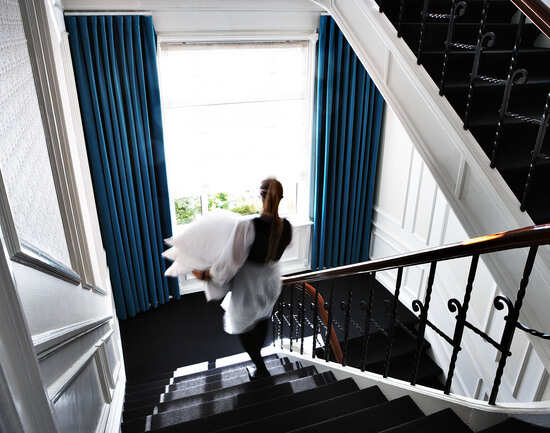 Avenue Hotel
