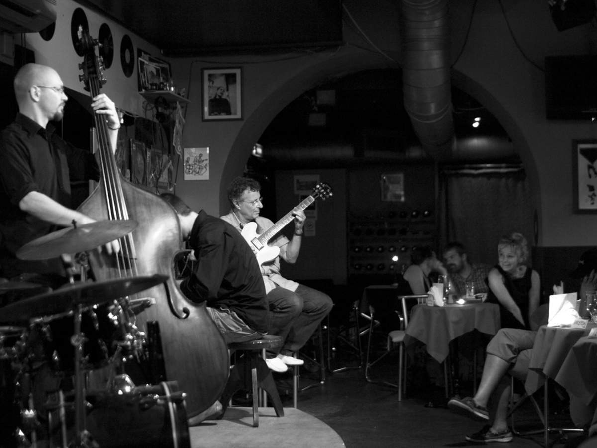 Venice Jazz Club: Get the Detail of Venice Jazz Club on Times of India  Travel