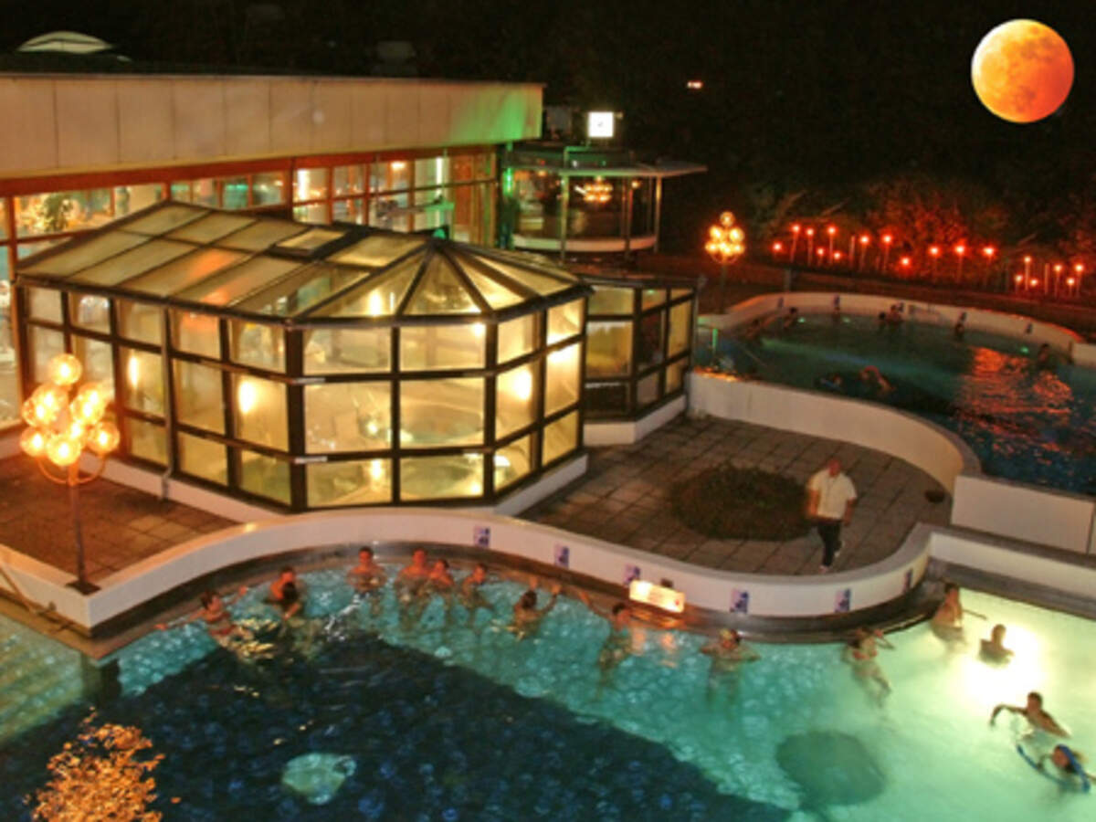 Therme Oberlaa Vienna Get The Detail Of Therme Oberlaa On TimesTravel