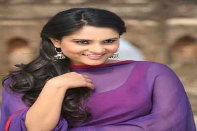 Ramya ditches films and politics to settle in London?