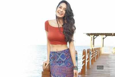 Lisa Haydon survived the icy waters in Mauritius