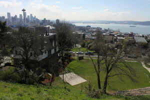 Exploring the great outdoors in and around Seattle