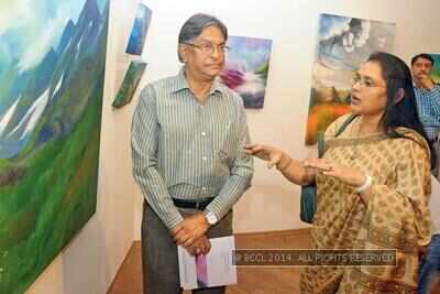 Professor Seeme Murtaza showcases exhibition in Delhi | Events Movie ...