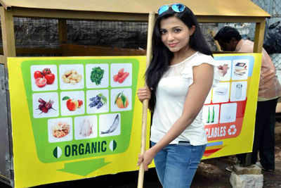 Parvathy Nair Participates In Clean Bengaluru Challenge At Gems B ...