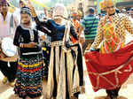Jawans turn performers