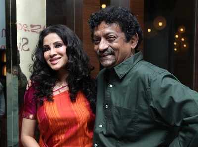 Nandana bonds with mentor Goutam Ghose at Rang Rasiya screening