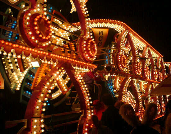Bridgwater Carnival&mdash;illuminated parade