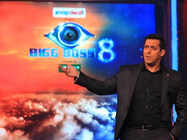 Bigg Boss 8: Salman Khan slams Puneet Issar, Upen Patel