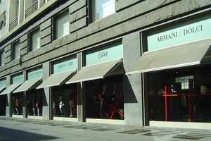 Armani/Via Manzoni 31