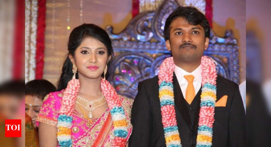 Raj TV MD's daughter ties the knot - Times of India