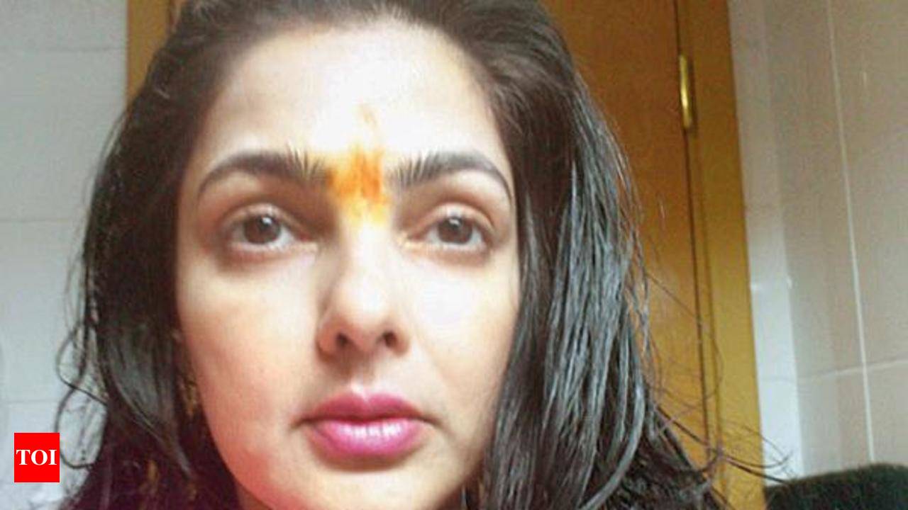 Mamta Kulkarni detained in Kenya for alleged drug trafficking | Hindi Movie  News - Times of India