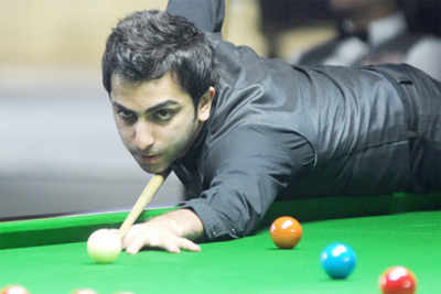 Advani, Vidya Pillai advance in World Snooker Championship