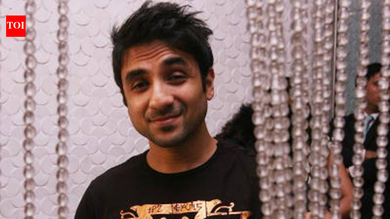 Vir Das ties the knot with girlfriend Shivani in Sri Lanka