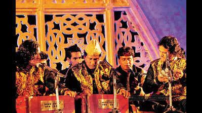 Nizami bandhu group performs in Ahmedabad