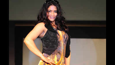 Models scorched the ramp at a magazine launch in Kochi