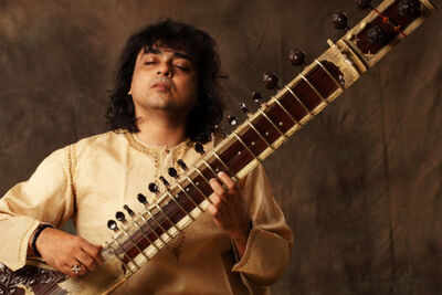 Niladri Kumar all set to perform with Zakir Hussain in Bengaluru