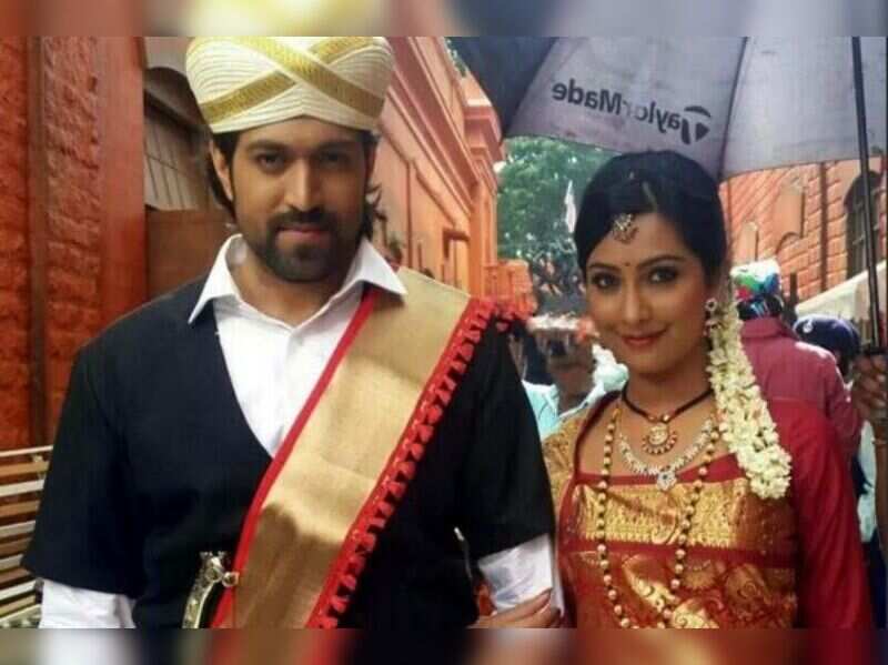 radhika pandit engagement lehenga