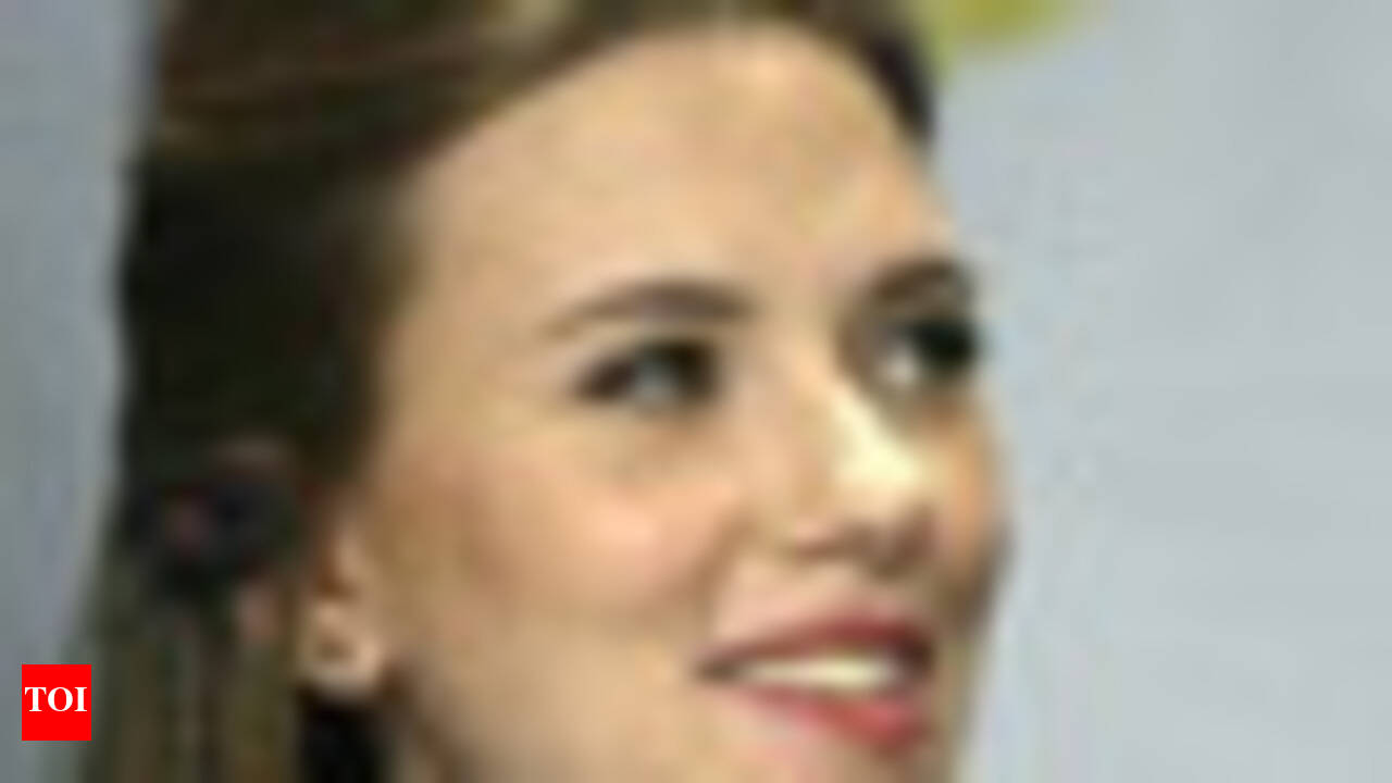 Hurley, Scarletts among top 50 twin assets | English Movie News - Times  of India