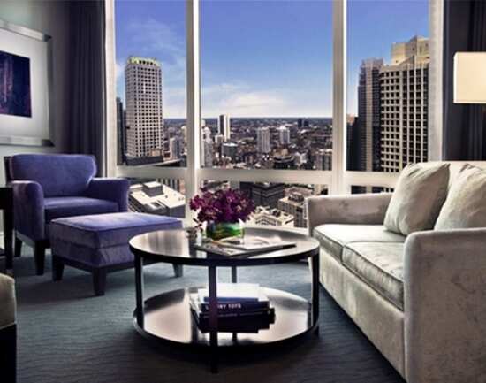 Hotels in Chicago offering a luxurious stay