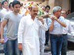 Funeral of Karan Razdan's mother