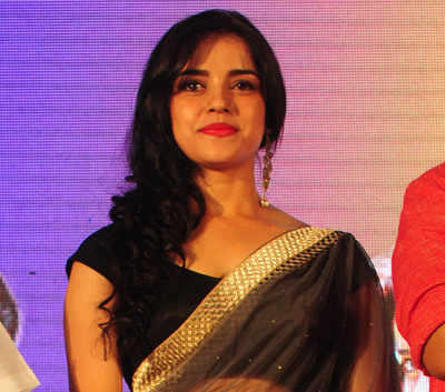 Pia Bajpai sizzles in a traditional avatar at the audio launch of Priyadarshan's movie in Kochi