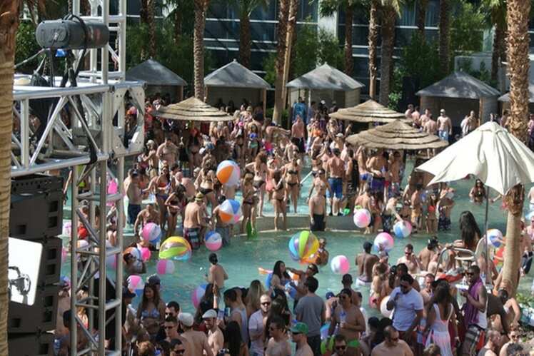 Pool parties at Rehab