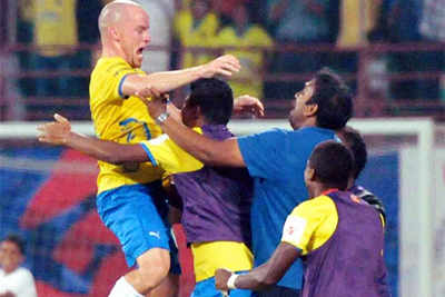 ISL: Kerala beat Pune 1-0, book semifinal spot