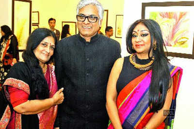 Jaya Bachchan attends opening ceremony of Pushpa Bagrodia's solo art exhibition in Delhi