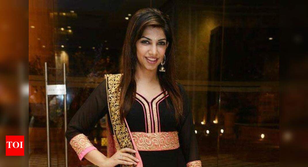 Bhavna and Makapa back on Super Singer - Times of India