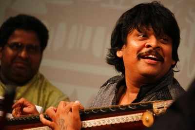 Rajhesh Vaidya amazed the audience on the first day of the pre-final audition of the Times Thyagaraja Awards at Rajarathinam Kalai Arangam in Chennai