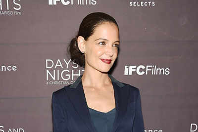 Katie Holmes : I learnt to fire gun for new film