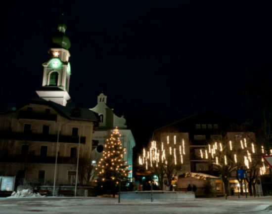 Gubbio Christmas Tree | Christmas Celebration In Italy | Times of India ...