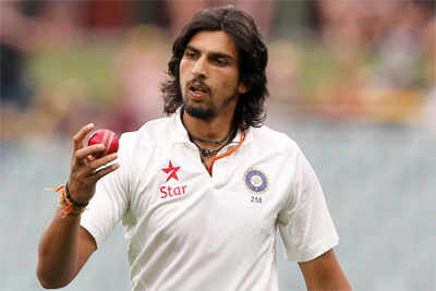 Lack of veg dish: Angry Ishant Sharma leaves Gabba at lunch on Day 3