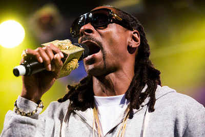 Snoop Dogg stars in documentary series on youth football