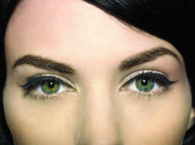Eyebrow transplants are the latest beauty fad