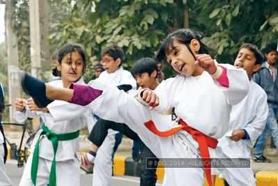 Cycling and karate during Raahgiri Day at Gurgaon